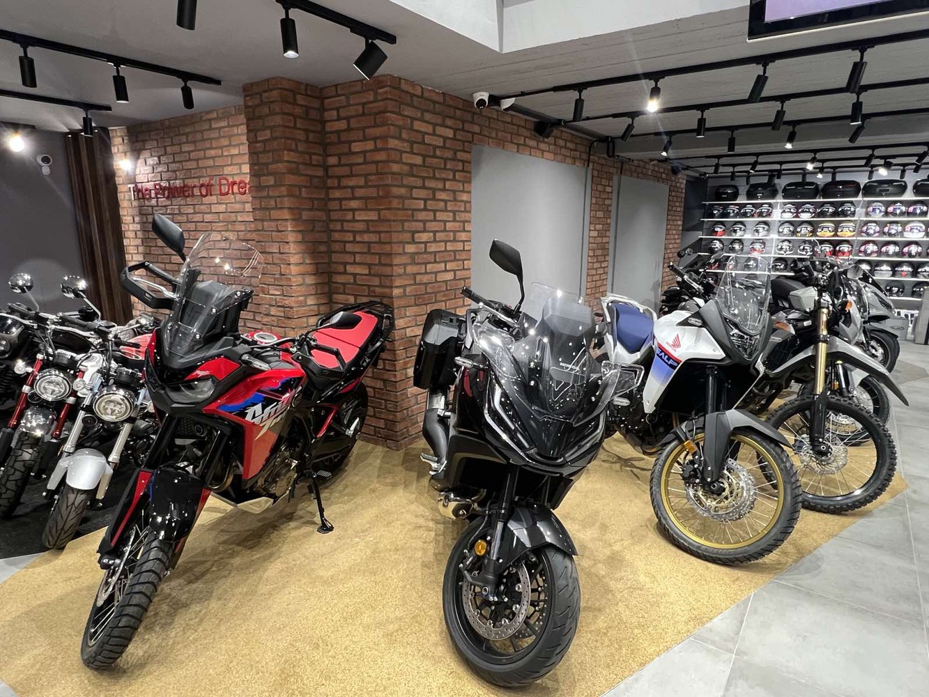 Honda CBR 600 2026 RR *ΕΠΩΝΥΜΑ ΔΩΡΑ+ΤΕΛΗ '26*-thumb-5