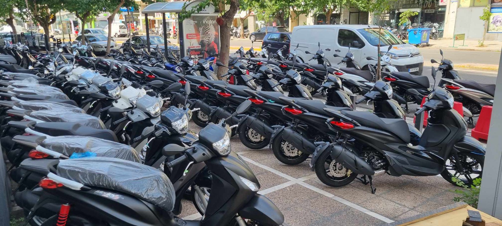 Vespa Primavera 2026 150 RED *ΕΠΩΝΥΜΑ ΔΩΡΑ+ΤΕΛΗ '26*-thumb-1